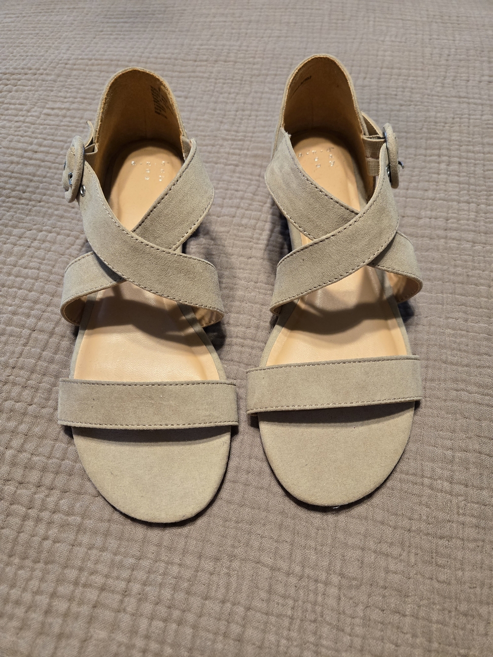 Women's Suede Crisscross Sandals in Beige